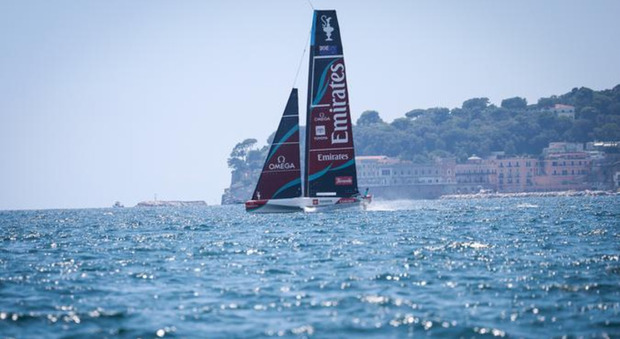 America’s Cup, i due AC40 di New Zealand arrivano a Nisida: a Napoli prende forma la sfida