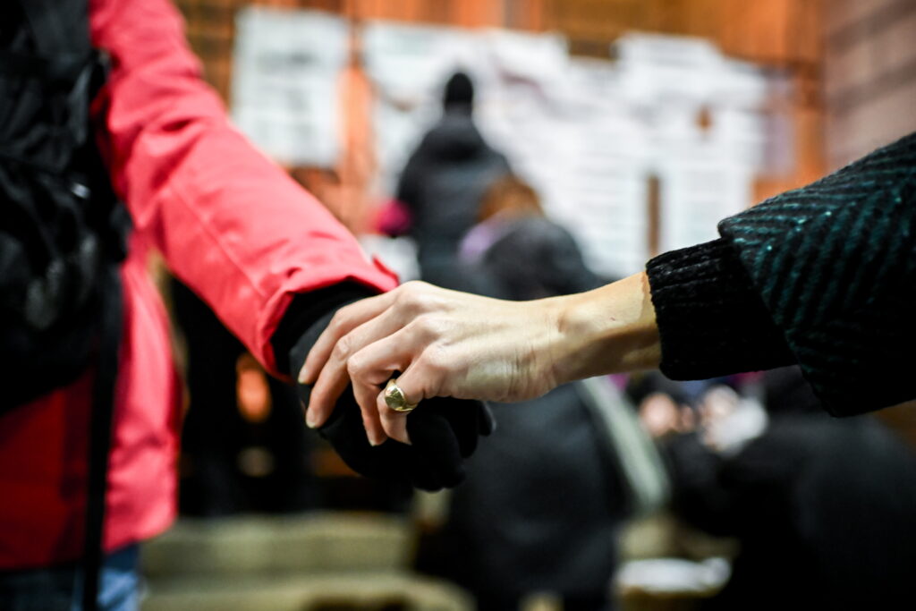Violenza prima dei 16 anni, il 14,9% delle donne ne ha subita almeno una