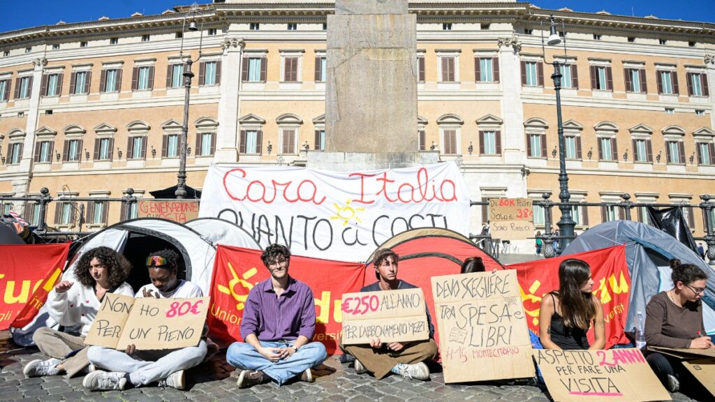 A Roma Sara deve scegliere tra affitto e psichiatra: per una stanza chiesti 700 euro