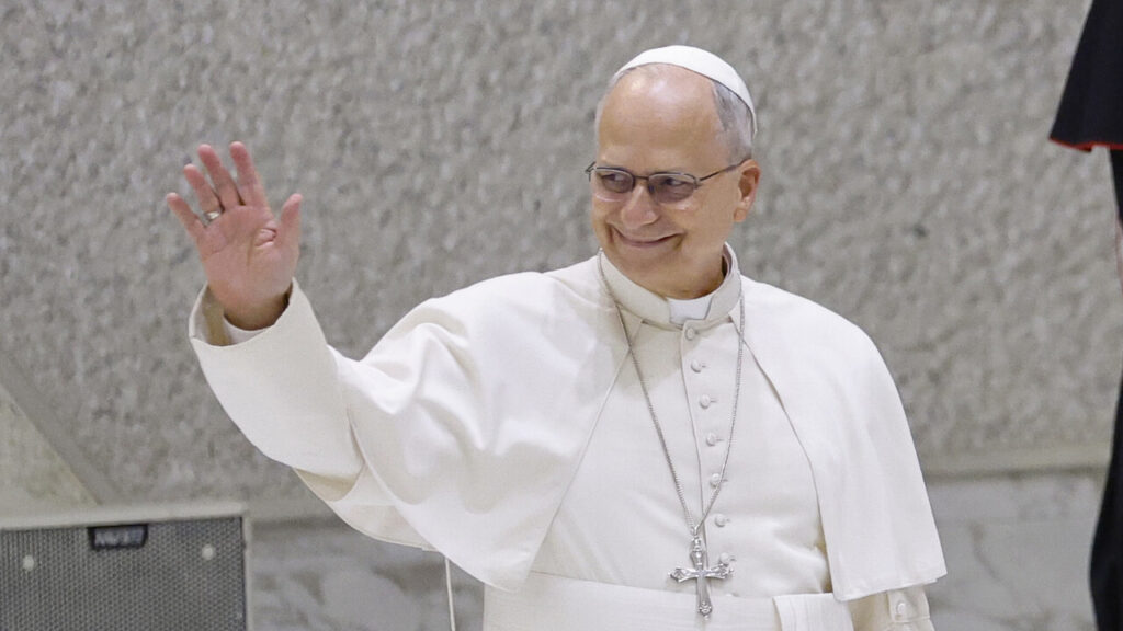Papa Leone XIV non andrà ad Assisi il 27 ottobre: i medici sconsigliano il viaggio