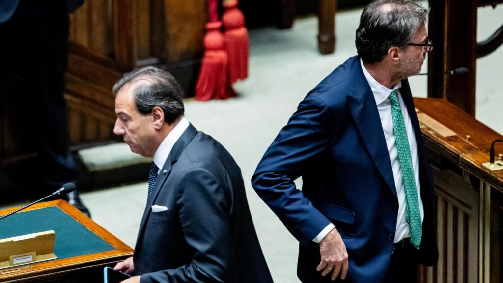 Manovra, il governo valuta un contributo sulle banche: gli istituti si oppongono