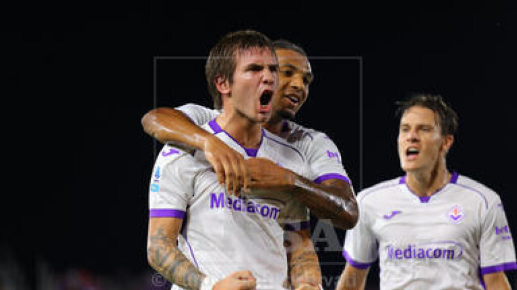 Franco Mastantuono operato alla mano sinistra: l’argentino può tornare ad allenarsi con la Fiorentina