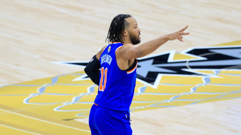 New York Knicks, esordio con sconfitta da campioni Nba: Philadelphia vince 106-100