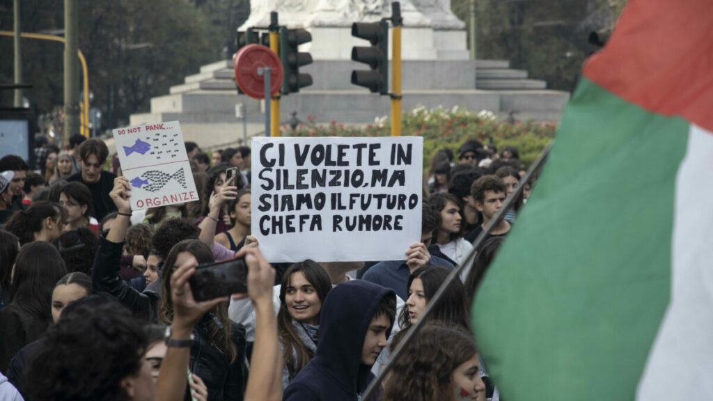 Ottavo decreto sicurezza, le proteste dei giovani restano senza risposta politica