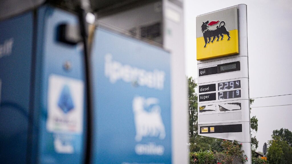 Diesel oltre 2,25 euro al litro: perché il tetto Eni non basta a spiegare il prezzo